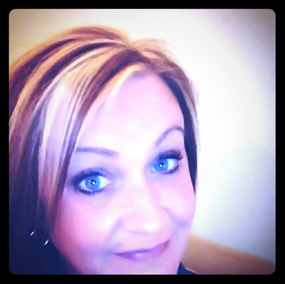 Meet your Posher, Dana